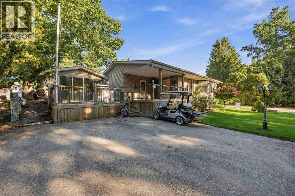 4895 Lakeshore Road Unit# A59, Plympton-Wyoming