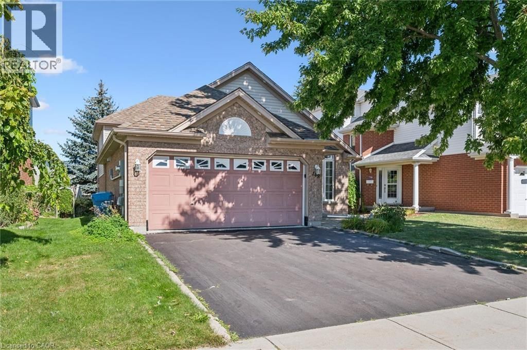 148 Clairfields Drive W, Guelph