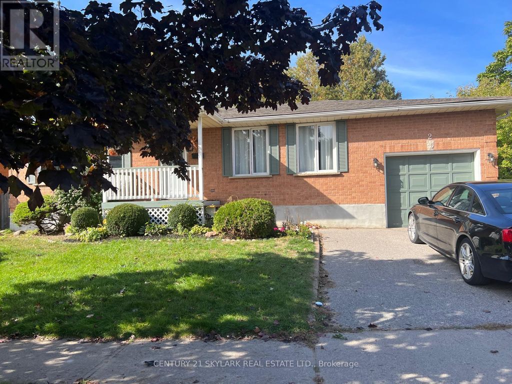 2 Robert Adams Drive, Clarington (courtice)
