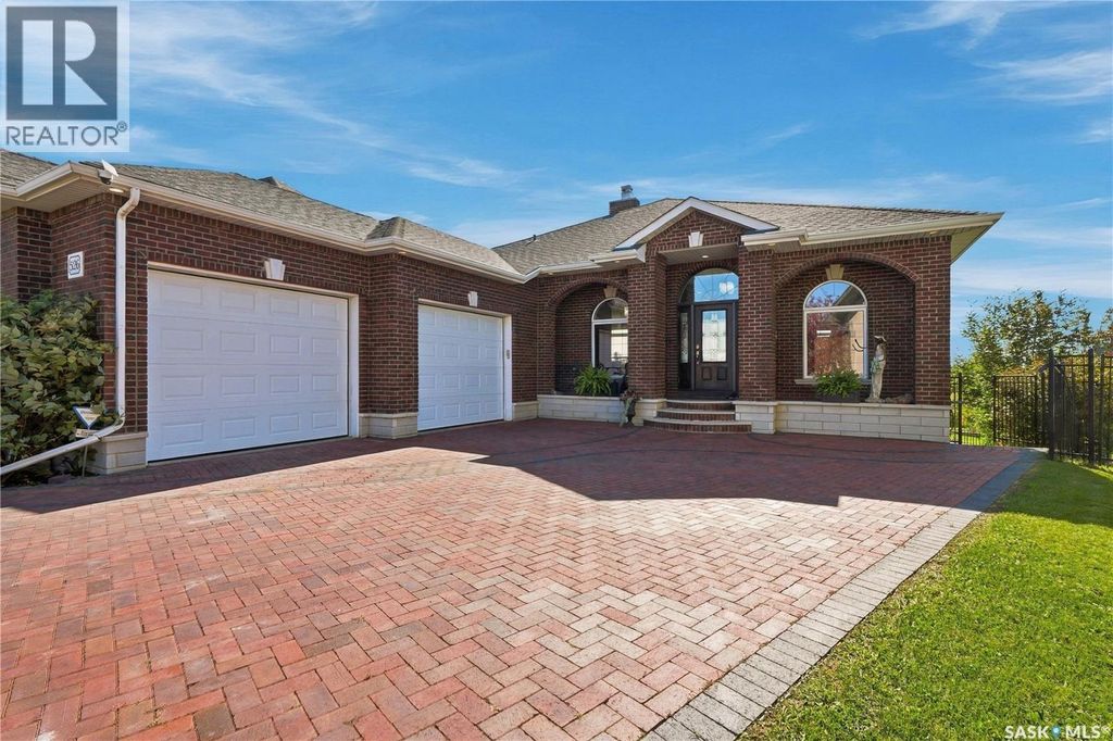 526 Hartley Terrace, Saskatoon