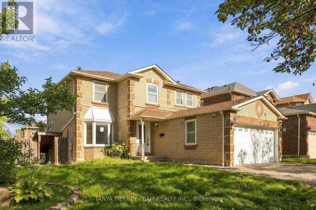 11 Hunter Drive, Ajax (central West)