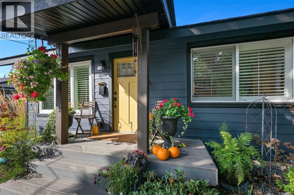 4826 West Saanich Rd, Saanich