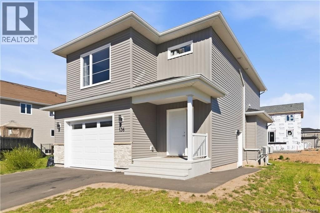 136 Runneymeade Road, Riverview