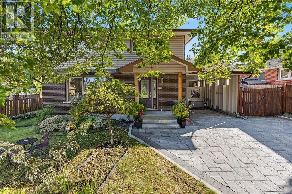 1243 Hawthorne Drive, Sudbury
