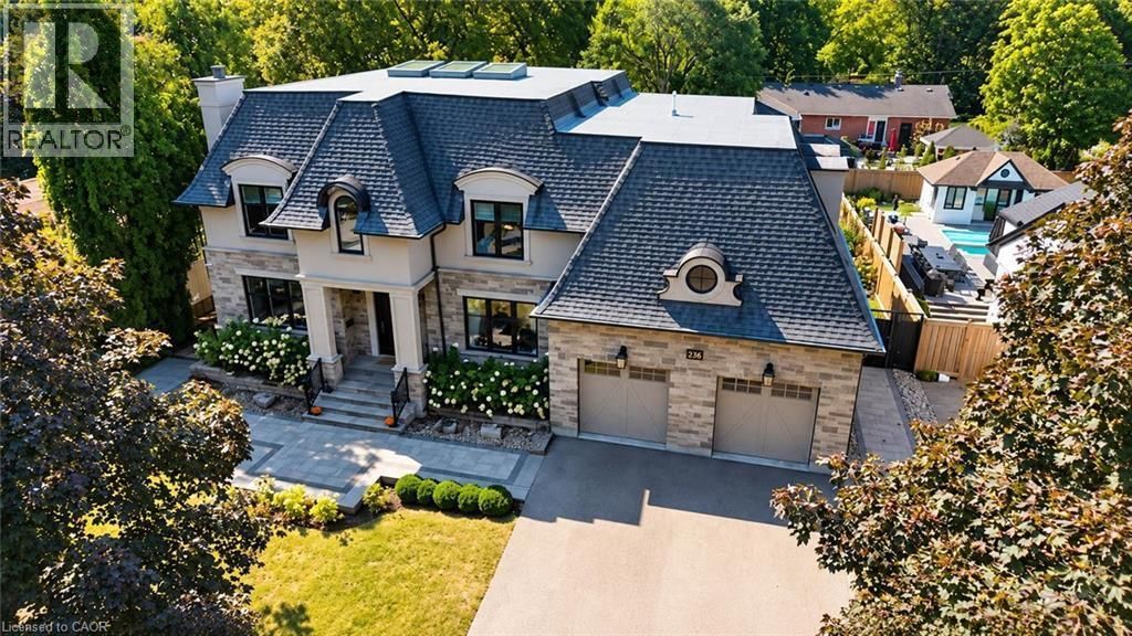 236 Poplar Drive, Burlington