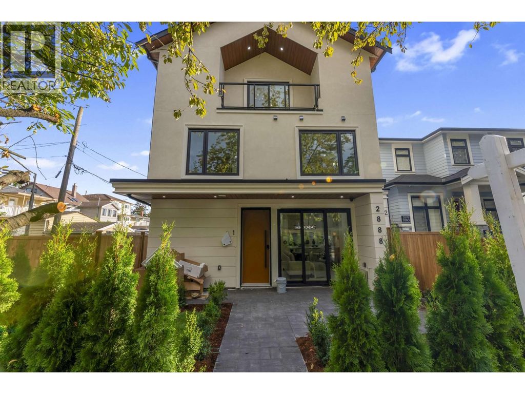 1 2888 E 6th Avenue, Vancouver