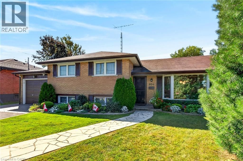 994 Barton Street, Stoney Creek