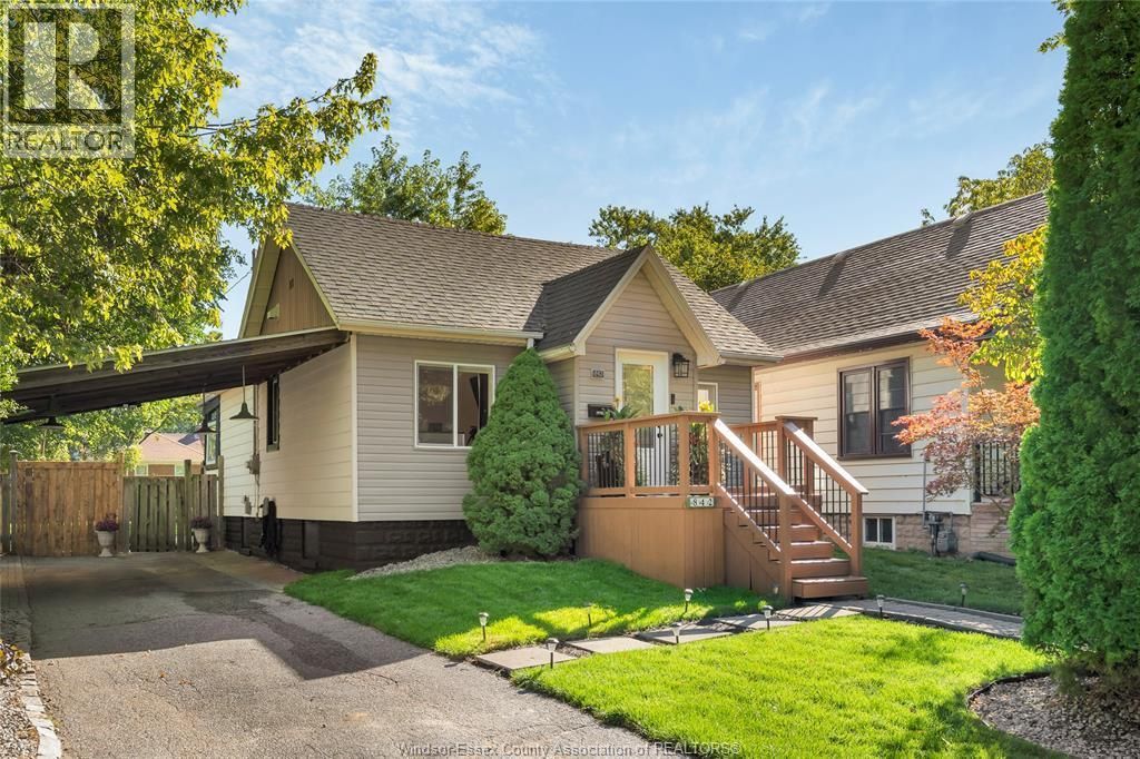 842 Ford Boulevard, Windsor