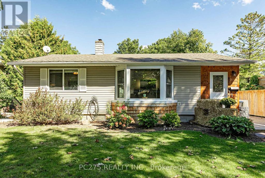 82 Centre Street, Huron East (seaforth)