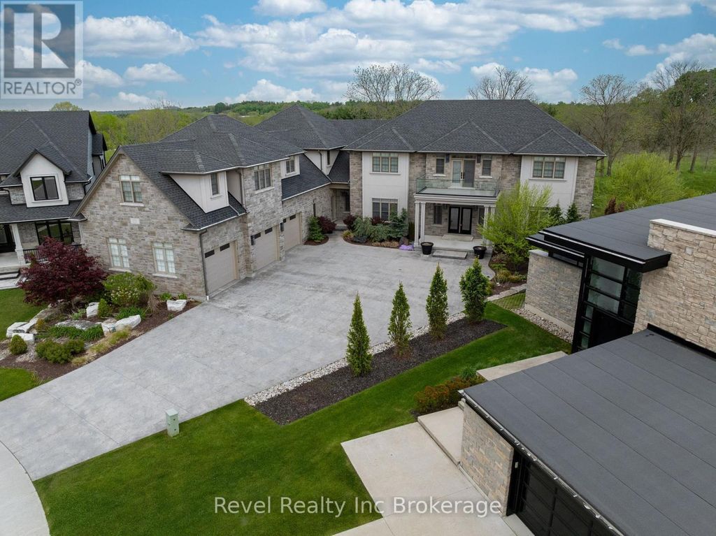 241 Tamarack Boulevard, Woodstock (woodstock - North)