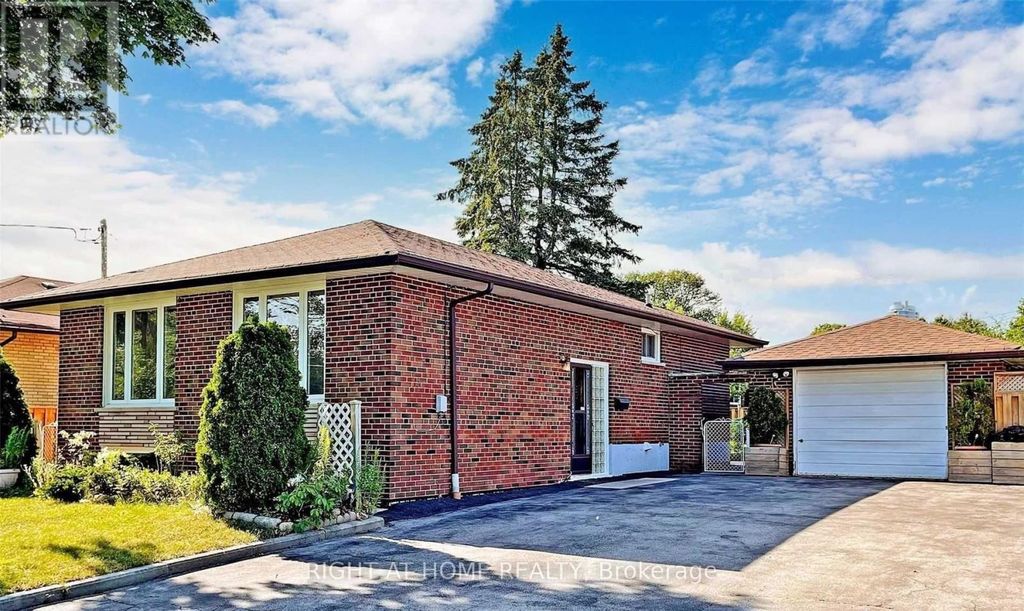 32 Brimorton Drive, Toronto (bendale)