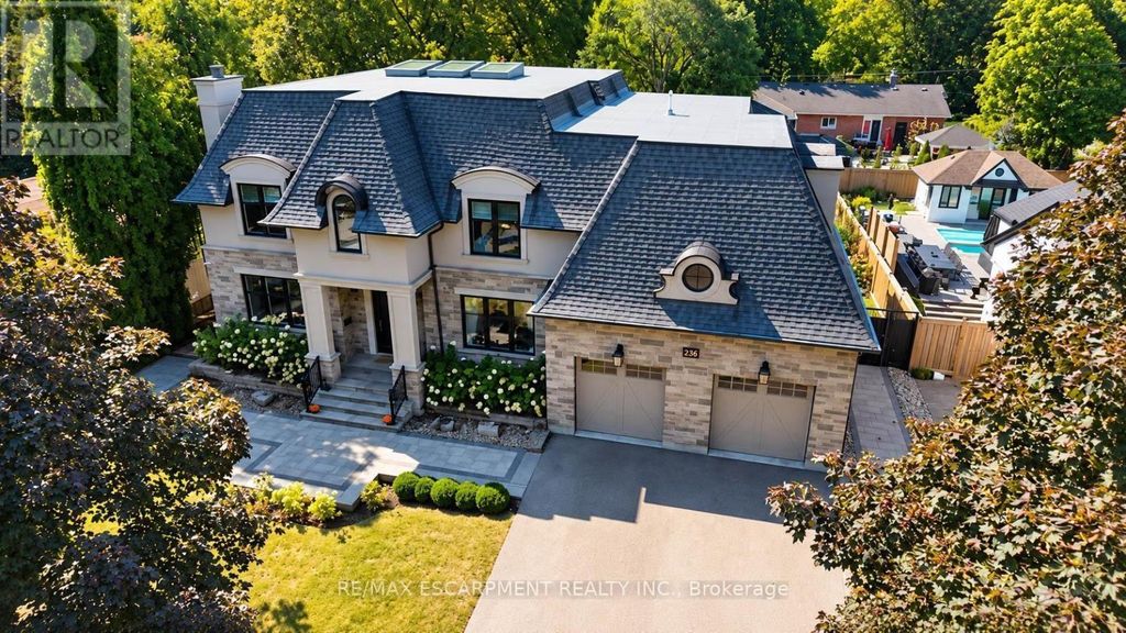 236 Poplar Drive, Burlington (shoreacres)