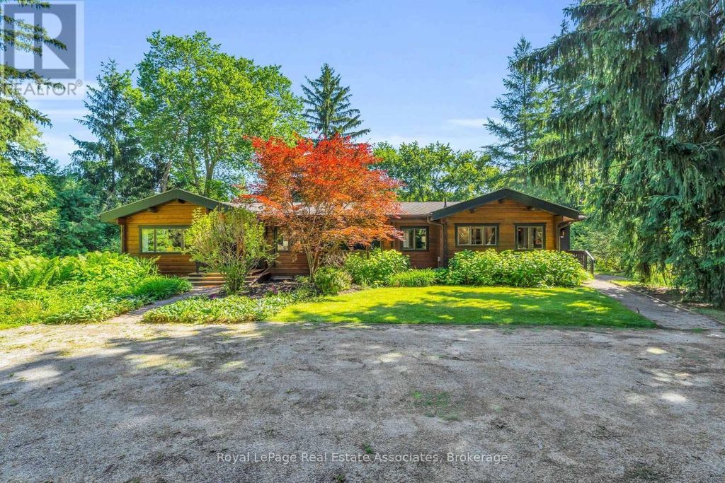19 Confederation Street, Halton Hills (glen Williams)
