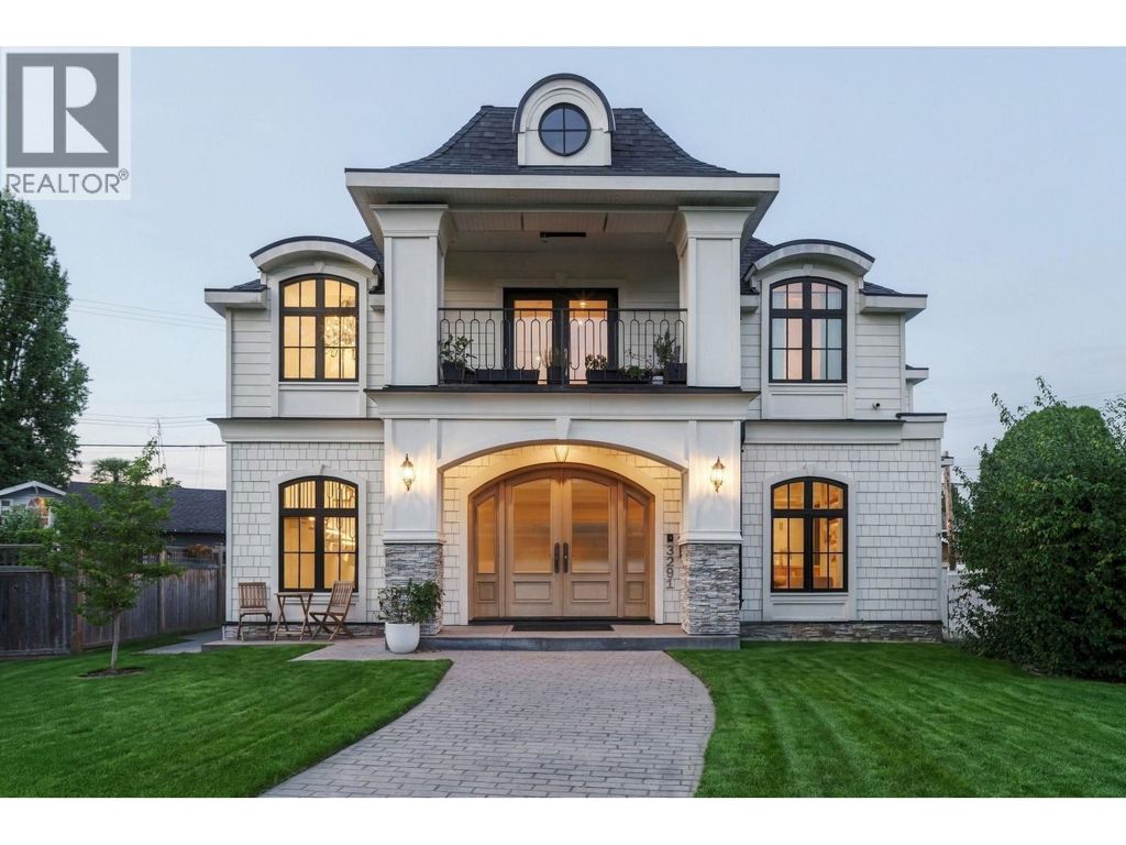 3291 Douglas Crescent, Richmond