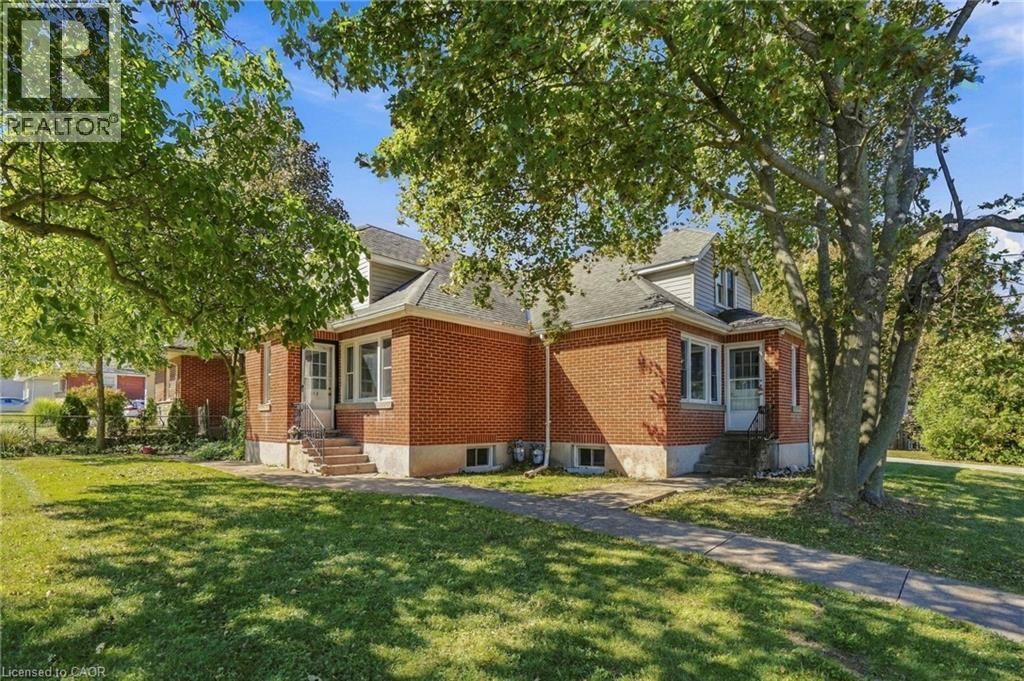 20 Cherryhill Drive Unit# B, Grimsby
