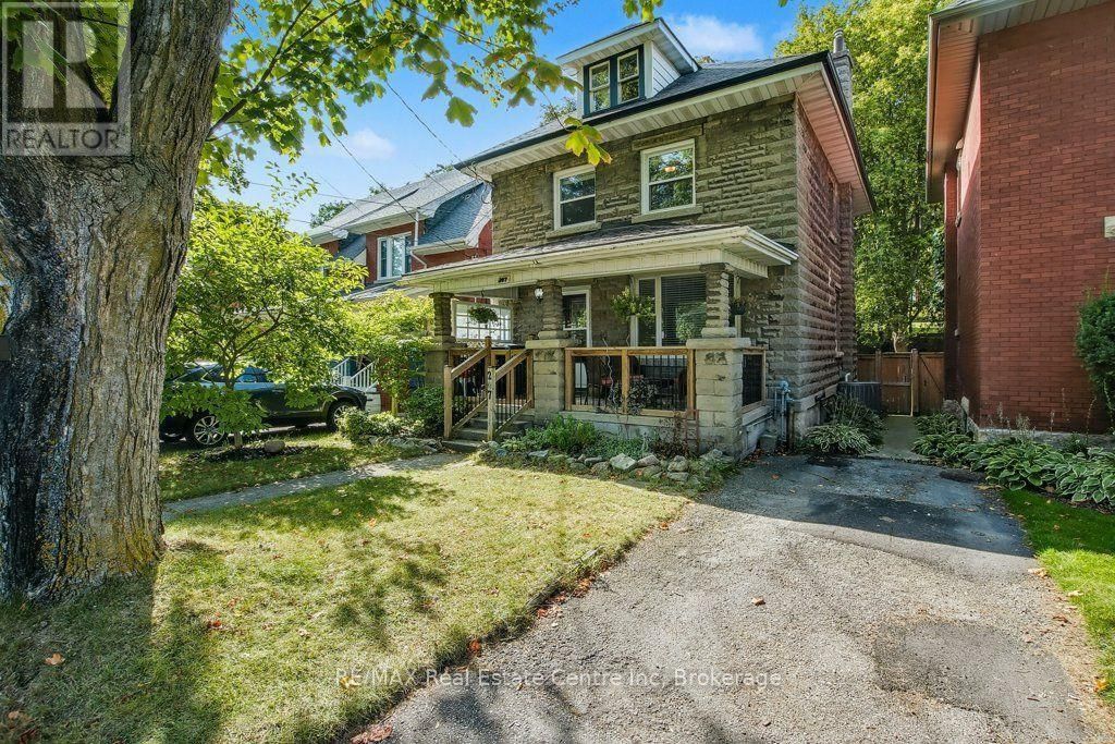 207 Waterloo Avenue, Guelph (junction/onward Willow)