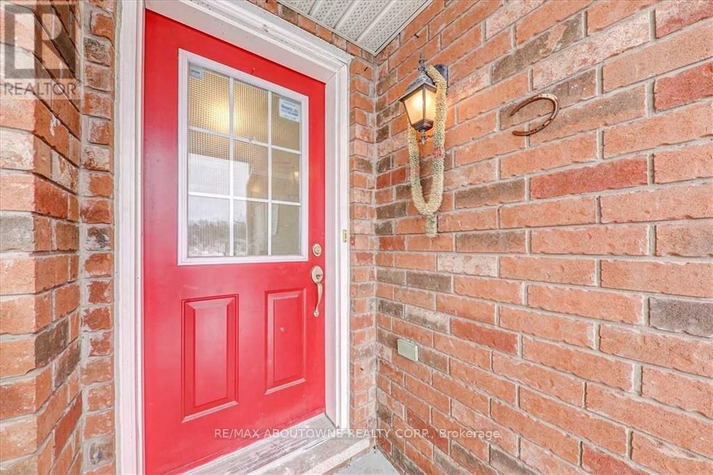 2133 Morningside Avenue, Toronto (rouge)