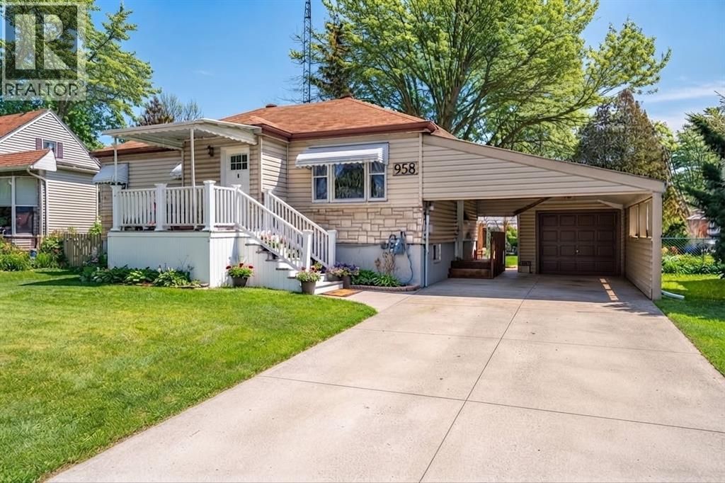 958 Hagle Street, Sarnia