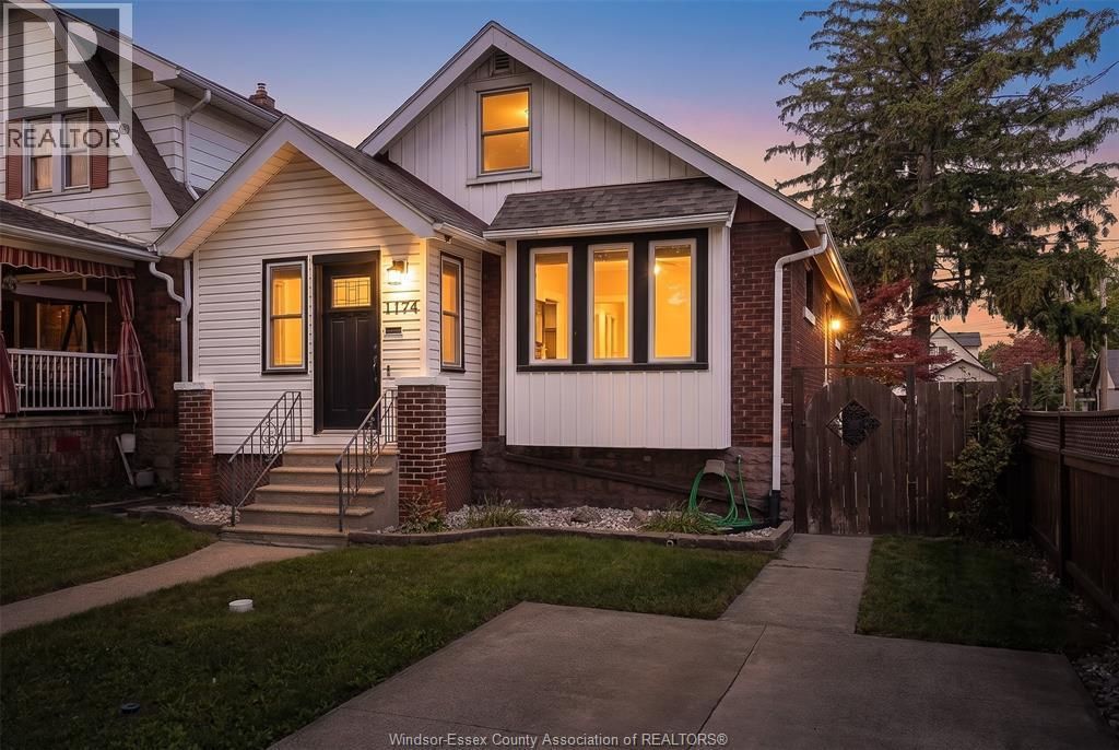 1174 Parent Ave, Windsor