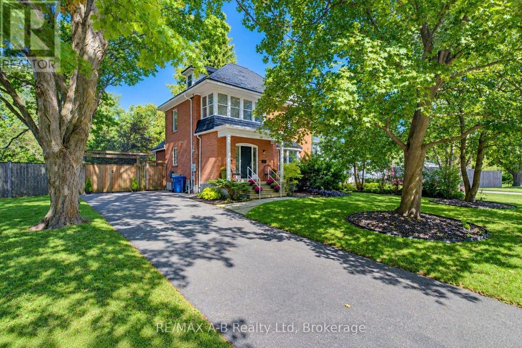 204 Delamere Avenue, Stratford