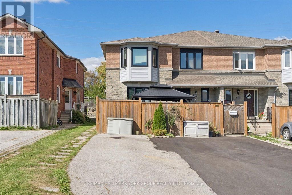 537 Walpole Crescent, Newmarket (stonehaven-Wyndham)