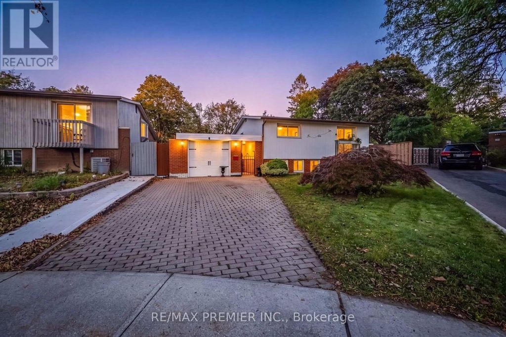 9 Adeline Court, Toronto (mount Olive-Silverstone-Jamestown)
