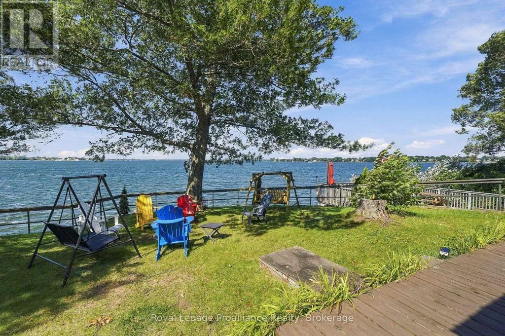 30 Mayne Lane, Prince Edward County (hallowell Ward)