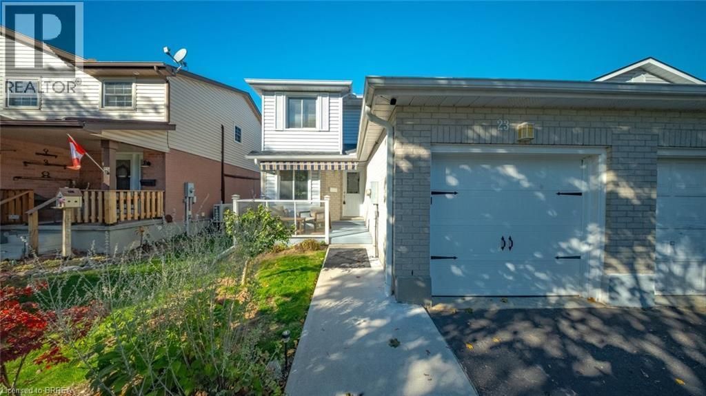 23 Freeman Crescent, Simcoe
