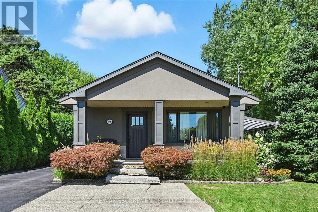 2209 Ghent Avenue, Burlington (brant)