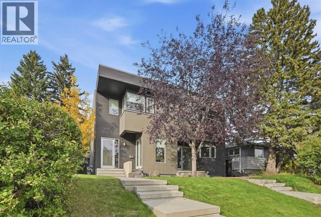 2220 32 Avenue Sw, Calgary