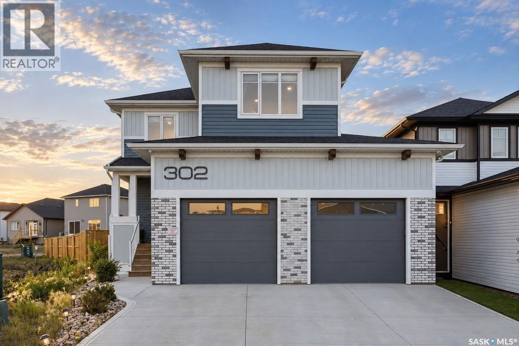 302 Chelsom Manor, Saskatoon