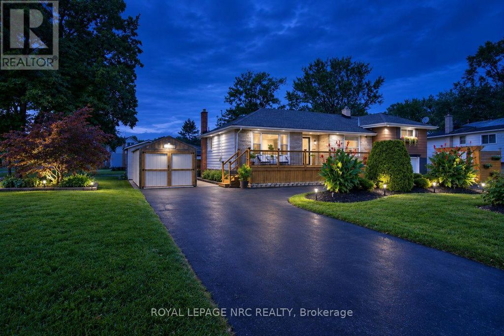 8031 Watson Street, Niagara Falls (ascot)