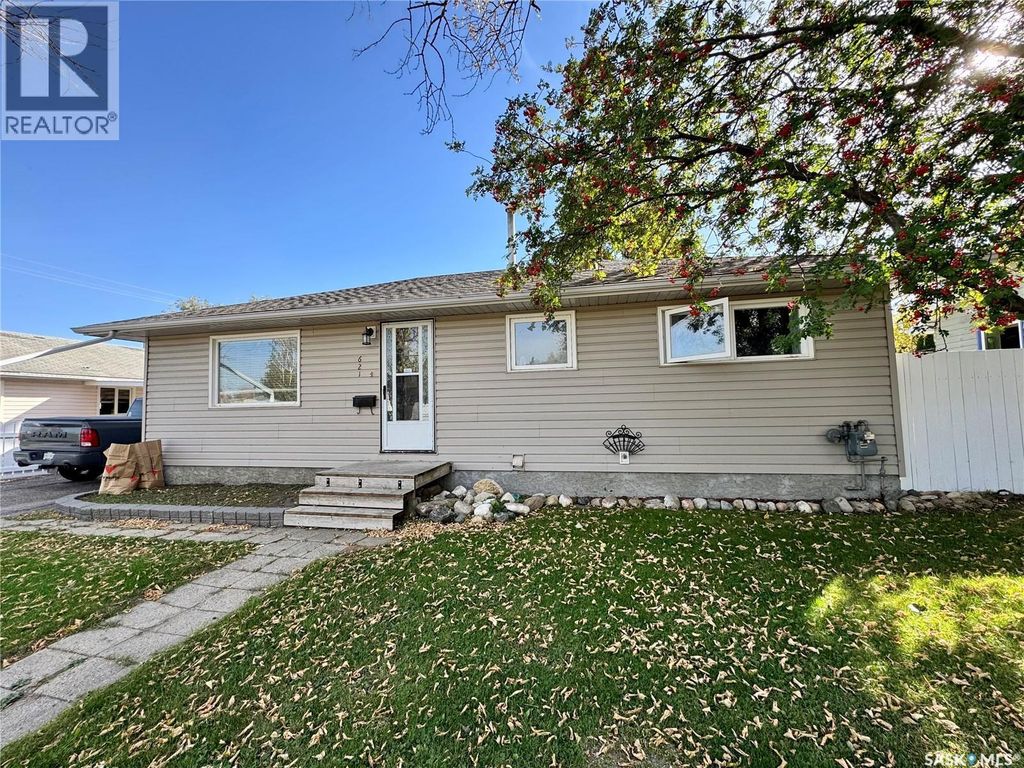 621 23rd Street W, Prince Albert