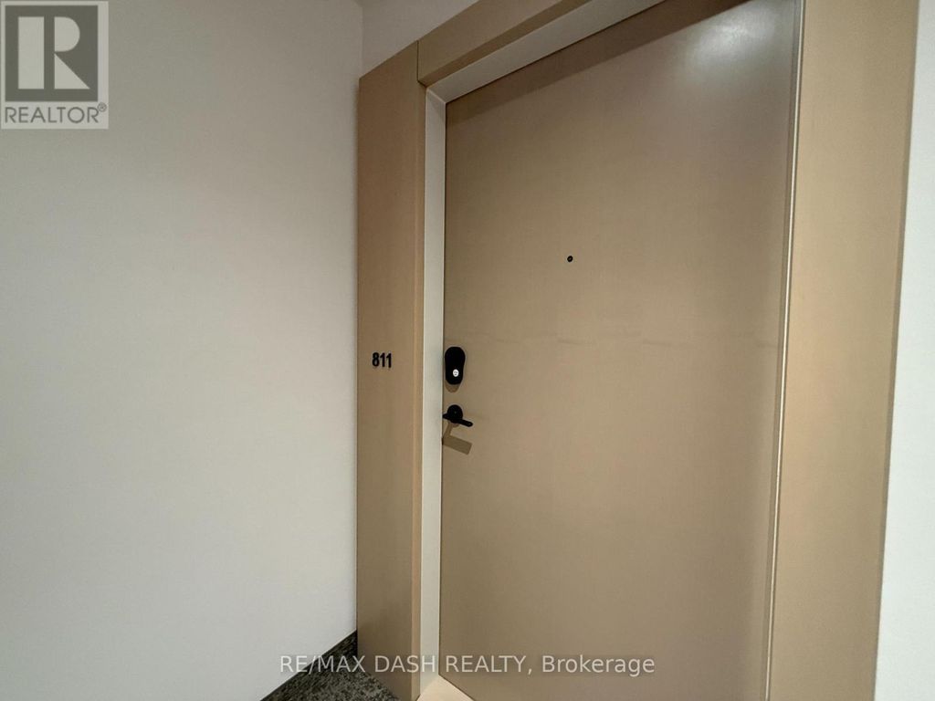 811 - 280 Dundas Street W, Toronto (university)