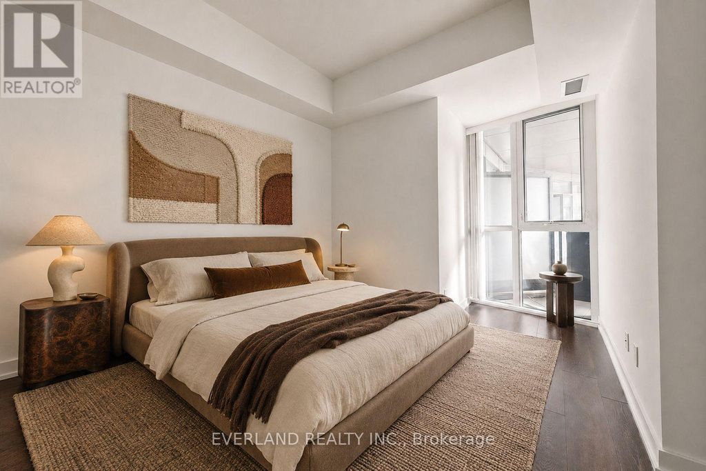 201 - 20 Bruyeres Mews, Toronto (niagara)