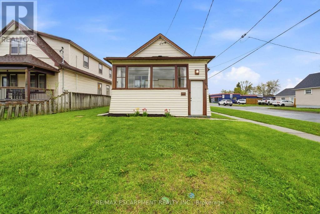 107 Broadway Street, Welland (broadway)