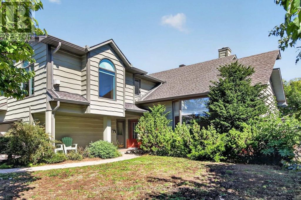 9 Foxrun Lane, Ottawa