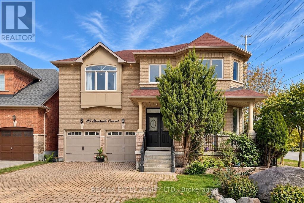 35 Stoneheath Crescent, Markham (cachet)