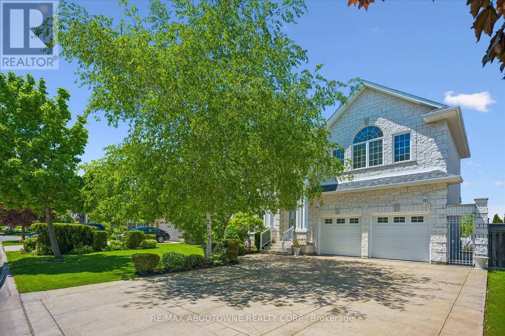 6 Fourseasons Drive, Hamilton (winona)