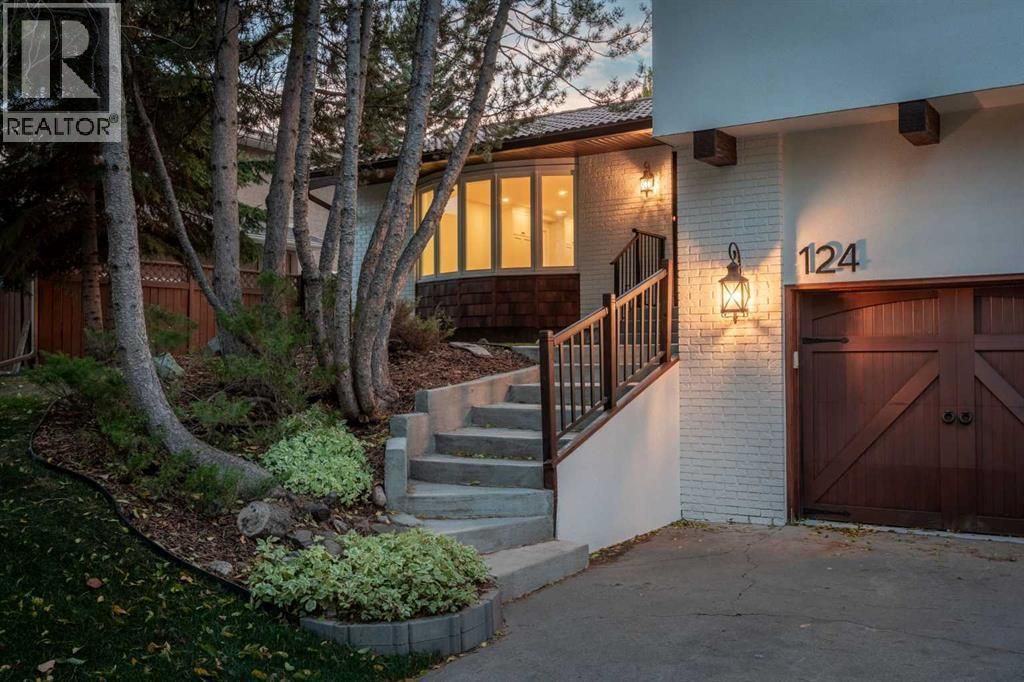 124 Canterbury Drive Sw, Calgary