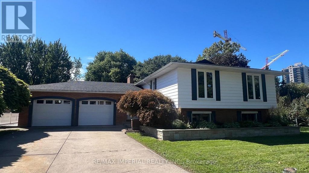 4 Pyramid Place, St. Catharines (glendale/glenridge)