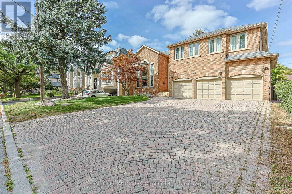 252 Dunview Avenue N, Toronto (willowdale East)