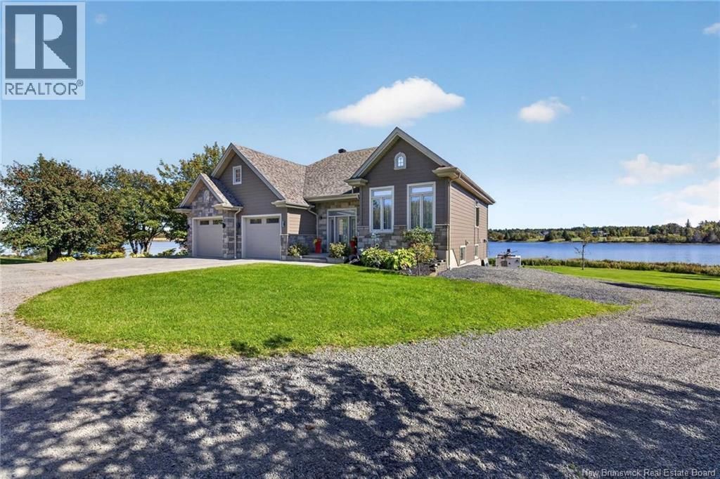 112 Legere Road, Haut-Rivière-Du-Portage