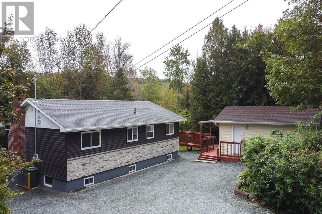 279 Lockview Road, Fall River