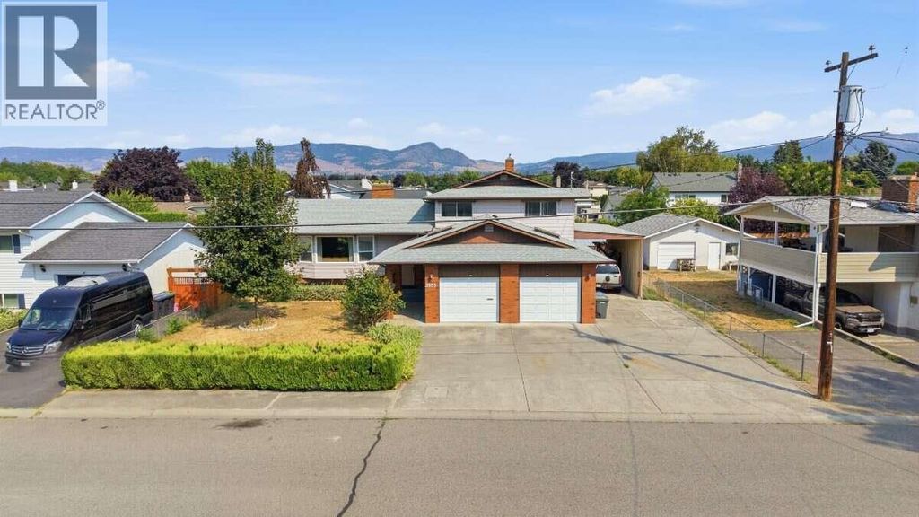 2555 Grenfell Road, Kelowna