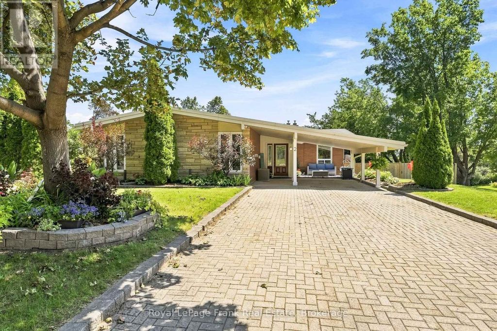 2 Crestwood Avenue, Peterborough (monaghan Ward 2)