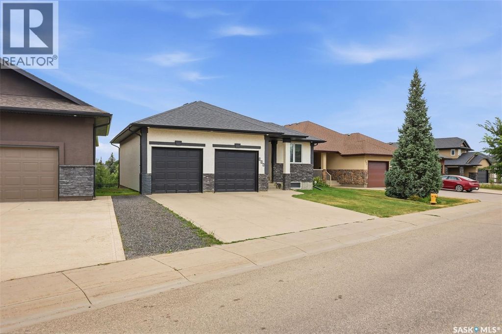 206 Muzyka Road, Saskatoon