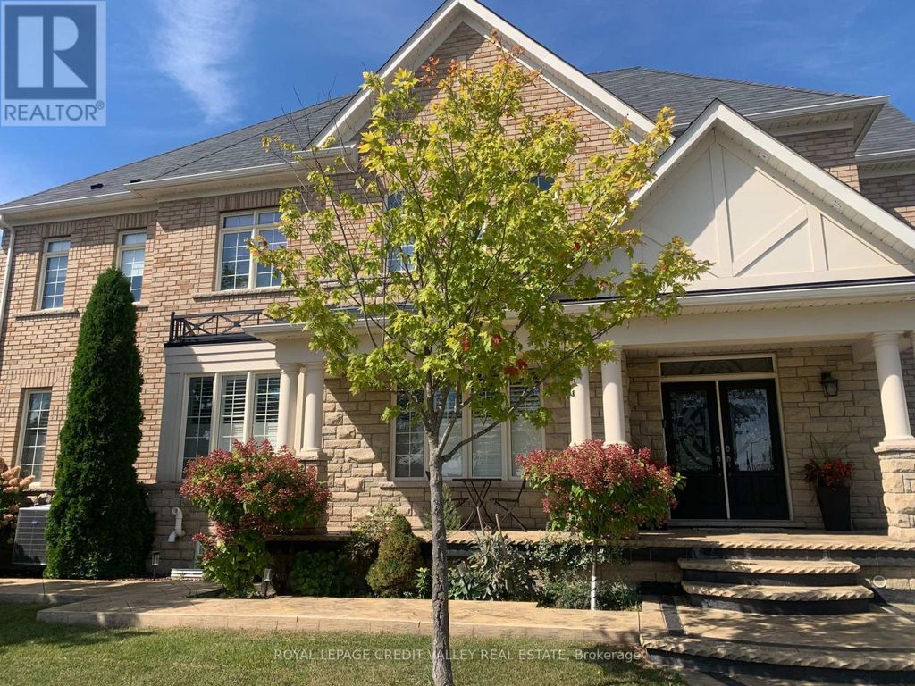 4 Bonnie Braes Drive, Brampton (credit Valley)