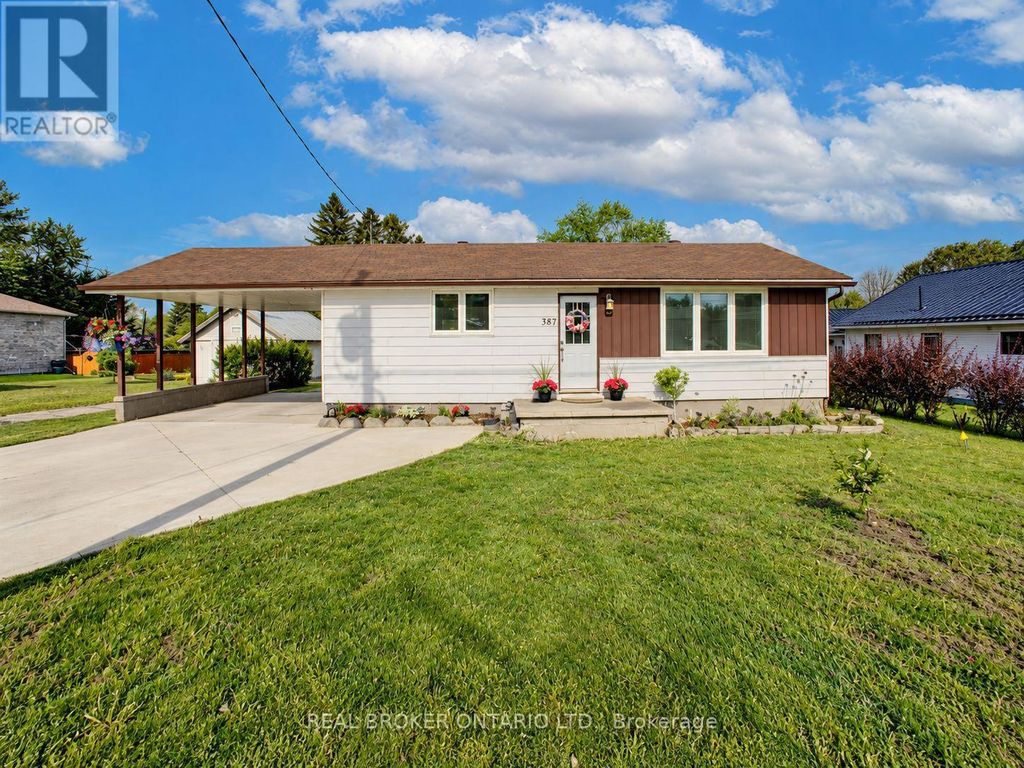 387 Countess Street S, West Grey