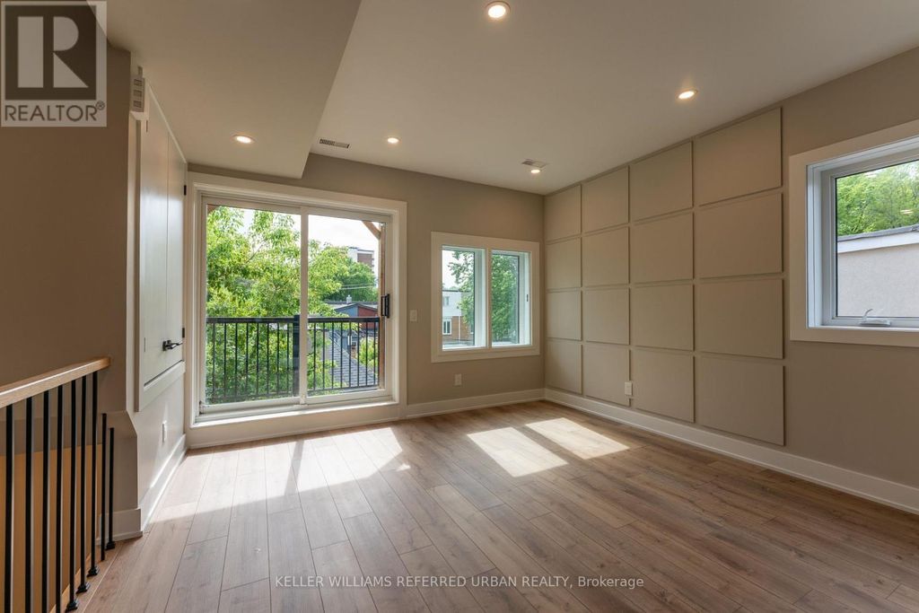 3 - 352 Jones Avenue, Toronto (blake-Jones)